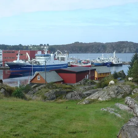 Stenevik Gjestegaard * Austevoll