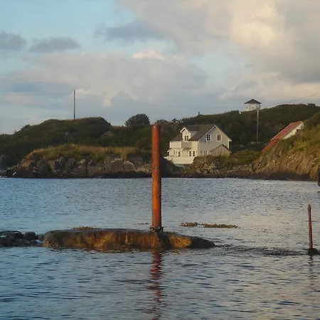 Stenevik Gjestegaard * Austevoll